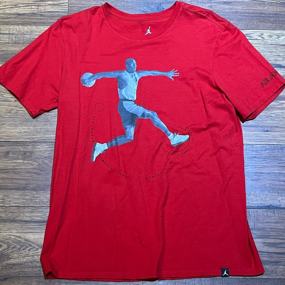Air Jordan Tshirt Size Large